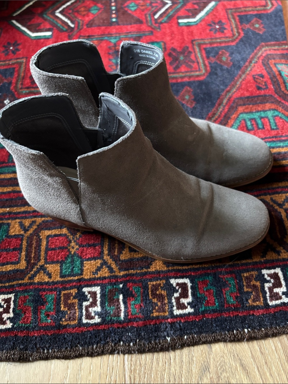 Cole Haan Women’s Suede Ankle Bootie in Grey size 7.5